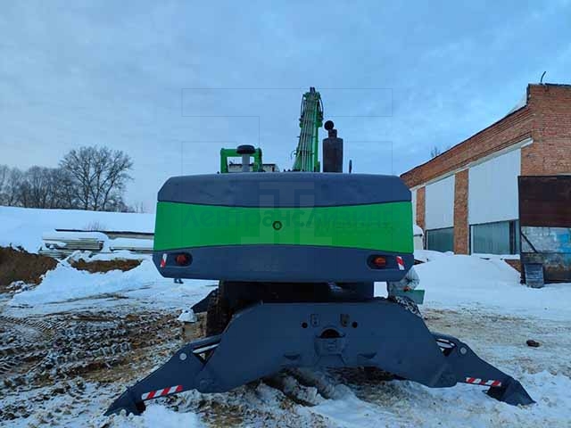 Вид сзади Sennebogen 830