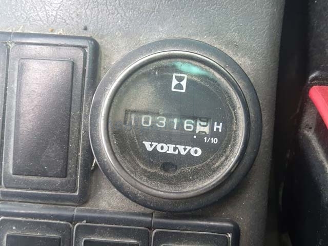 Наработка экскаватора Volvo EC700B LC